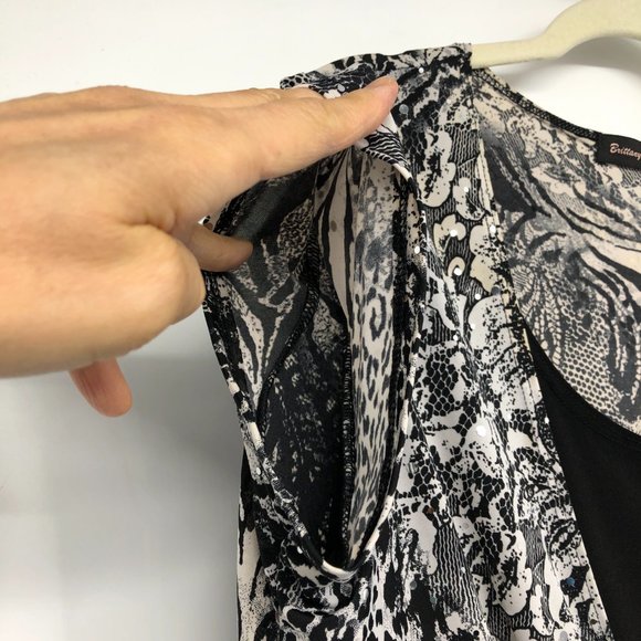 Brittany Black Grey Short Sleeve Abstract Layered Blouse size XL - Picture 7 of 16